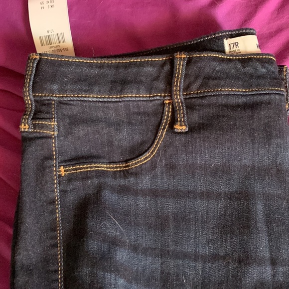 Brand new hollister jeans - Picture 6 of 7